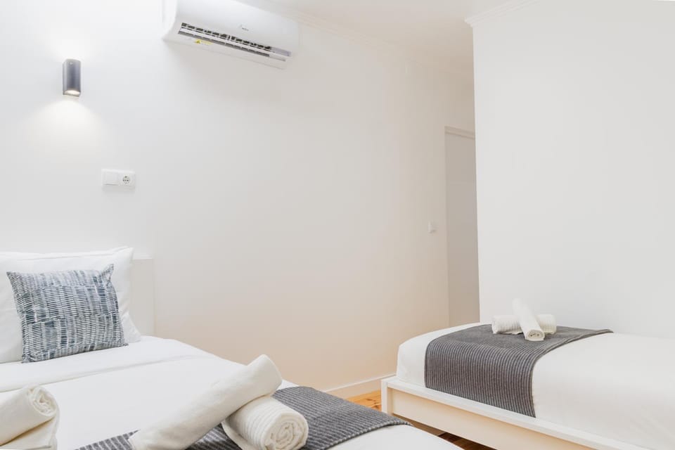Suites - Sabino de Sousa 1ª Andar - Penha de França Vacation rental in Lisbon