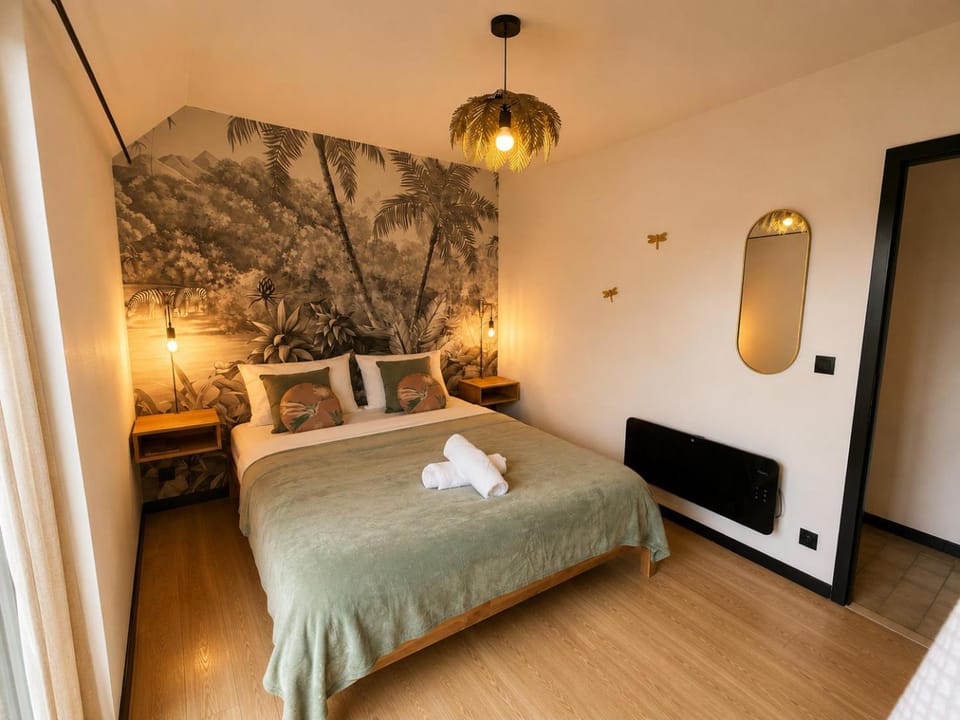 Bed, Balcony/Terrace, Photo of the whole room, Bedroom, flat iron, towels, wardrobe
