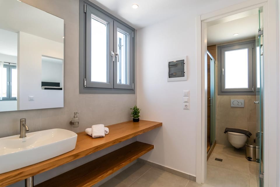 Sand Stone Milos Apartment in Milos