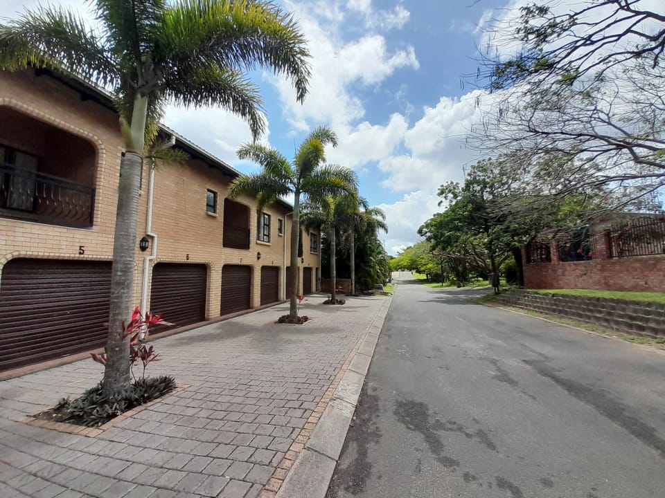 Property building, Day, Neighbourhood, Street view