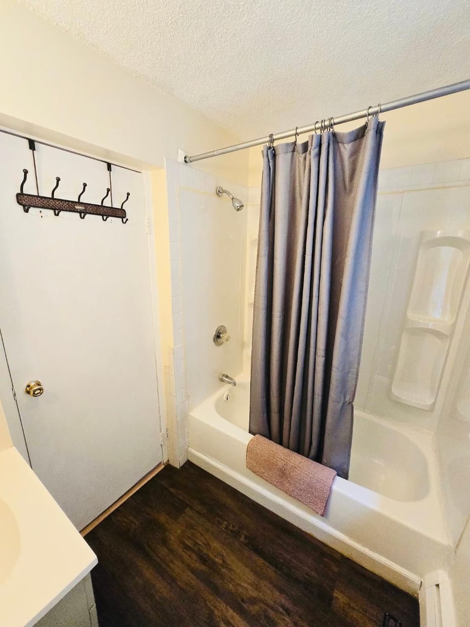 533R Nice apartment near Whole Foods, Brown University, Downtown Apartment in Providence