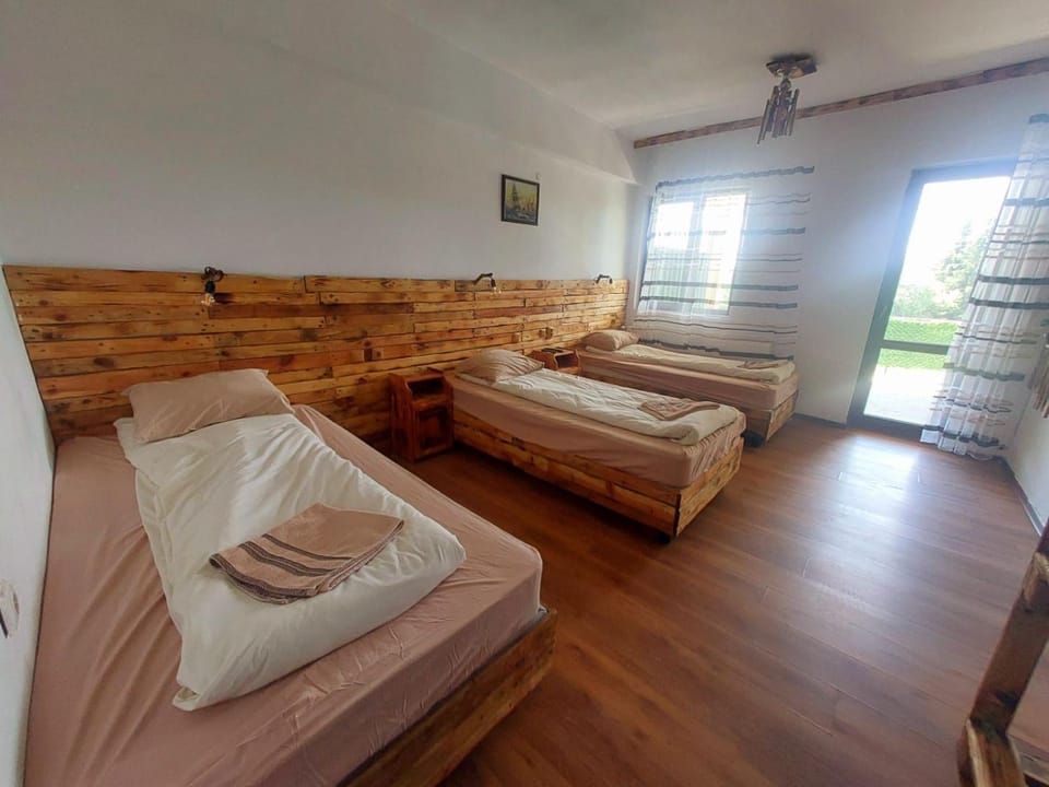 хижа Христо Смирненски Nature lodge in Blagoevgrad Province