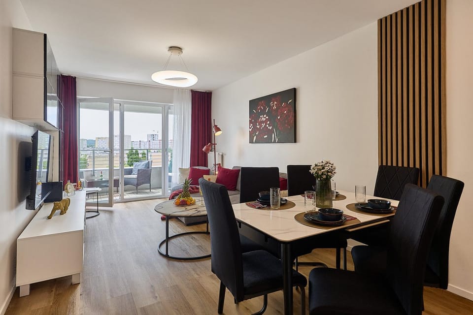 Golden Hour Apartments- Sun Tower 39 Apartment in Swinoujscie