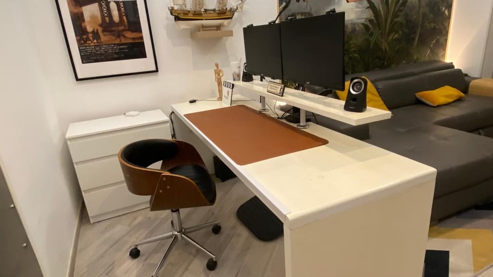 TV and multimedia, Seating area