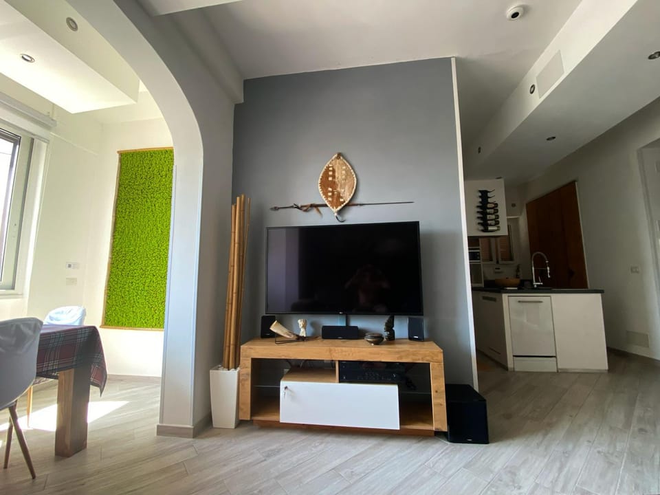 Communal lounge/ TV room, TV and multimedia, Evening entertainment