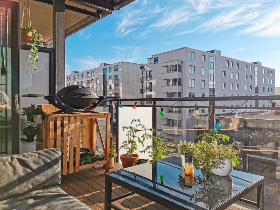 Central - high standard - terrace - balcony - 2 bedrooms Apartment in Oslo