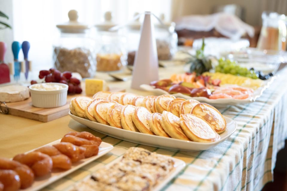 Dining area, Breakfast, Continental breakfast, Buffet breakfast