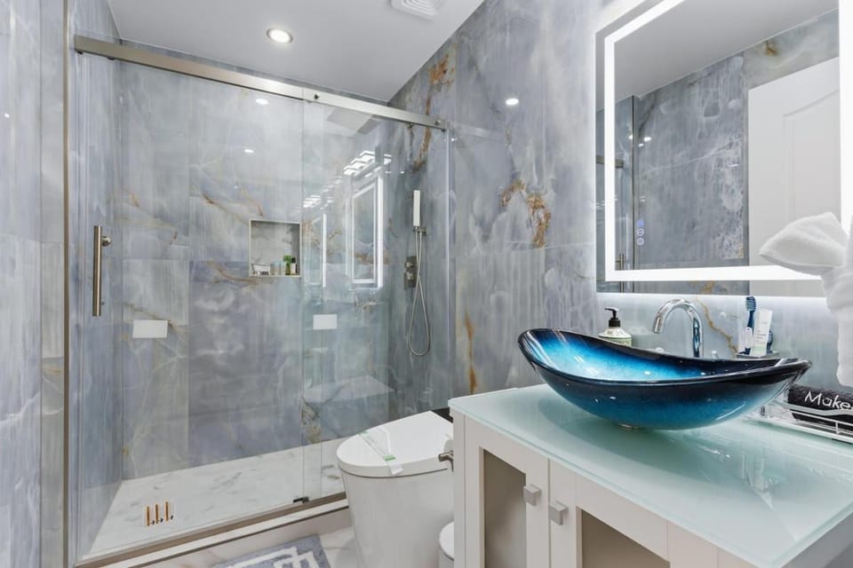 Modern 42nd-Floor Penthouse in Heart of Brickell Apartment in Brickell