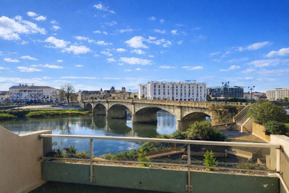 grand studio avec terrasse Apartment in Dax