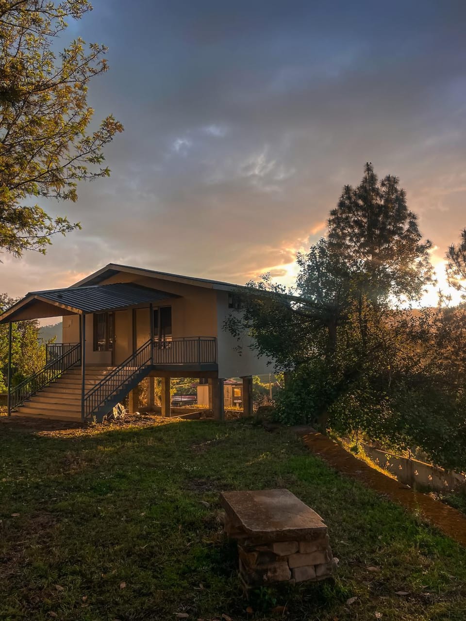 Doi Stays Dak Bungalow Bed and Breakfast in Uttarakhand