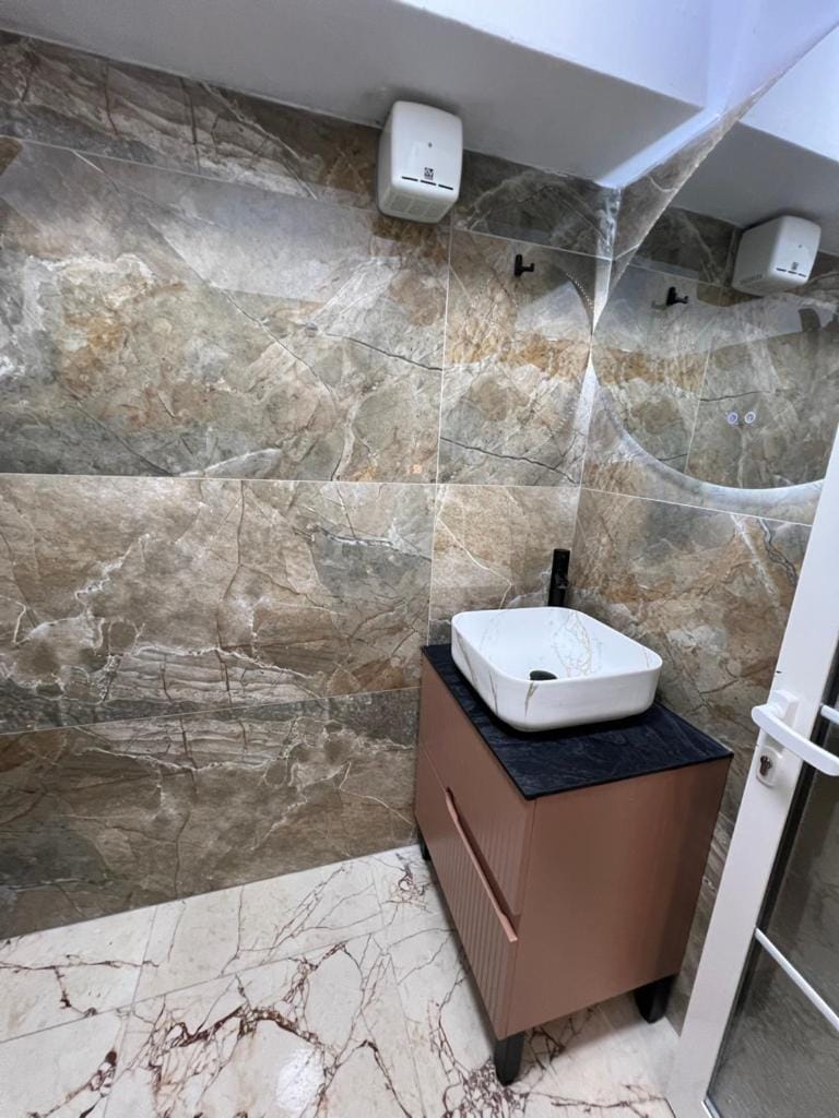 LETI APARTMENTS Rr MUHAMET GJOLLESHA 2 Apartment in Tirana