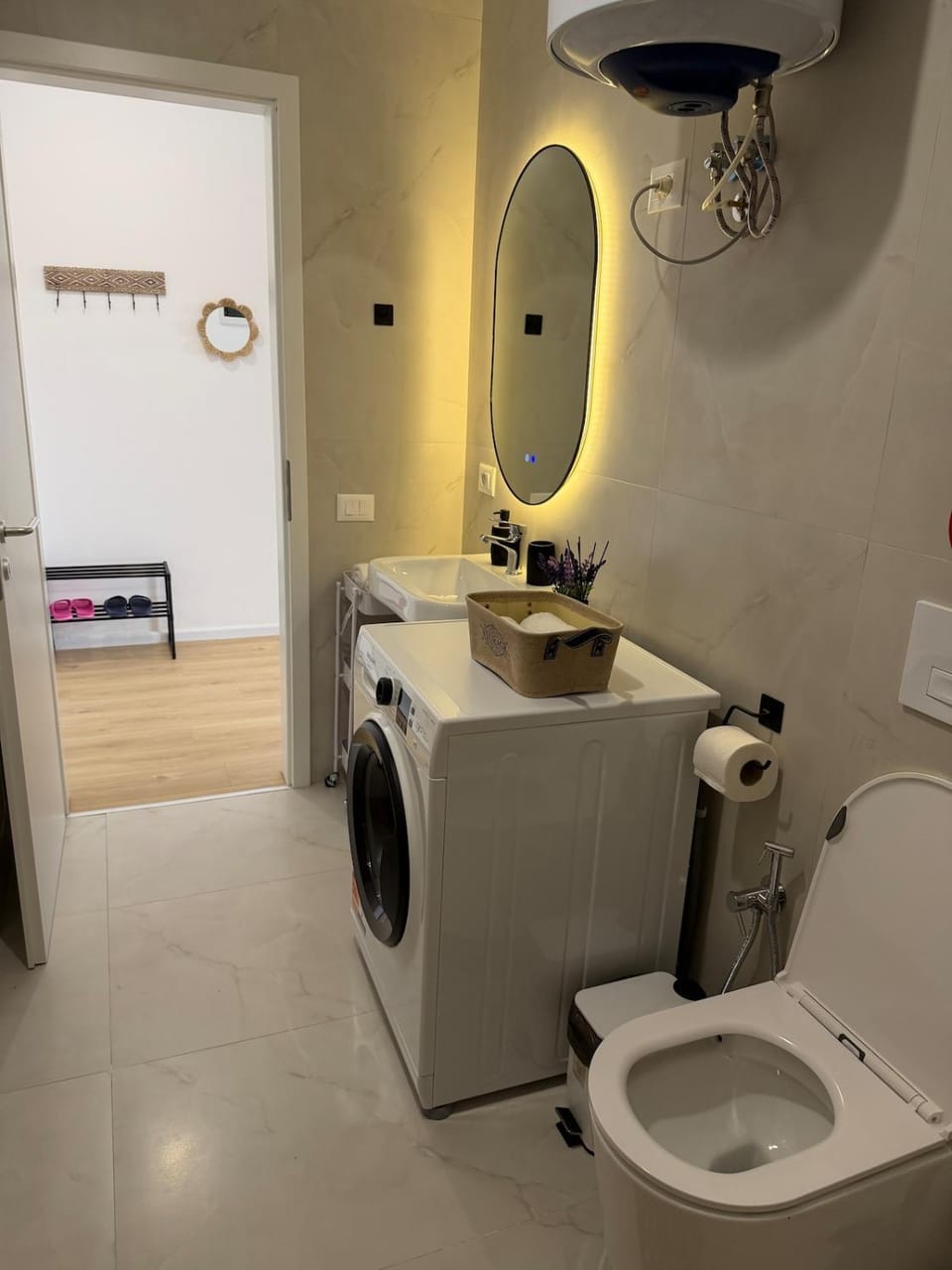 Hello sunshine Apartment in Tirana