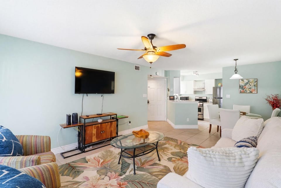 Cozy 1BR Retreat Near Melbourne Beach Sleeps 4 Apartment in Melbourne