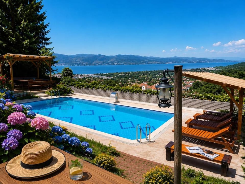 Escape to nature, a private villa with a unique lake view Villa in Turkey