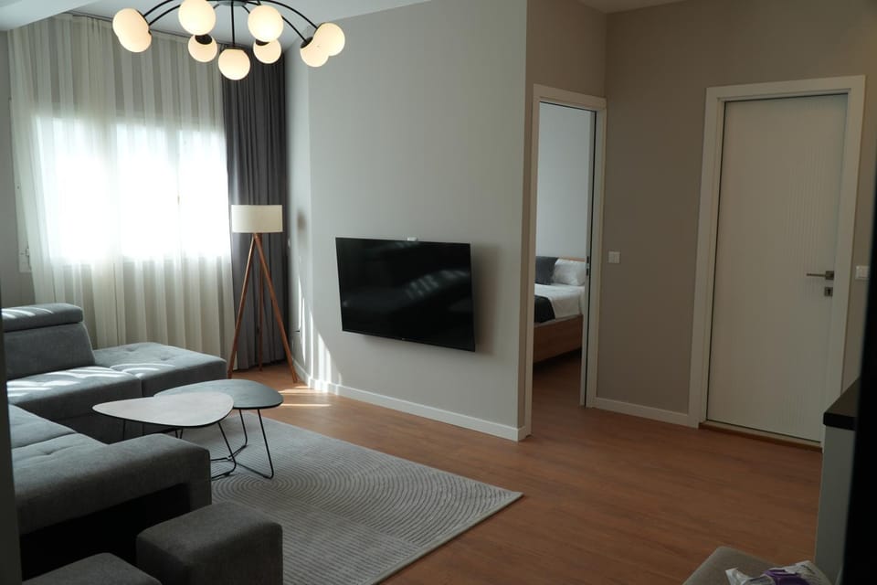 Living room, Photo of the whole room