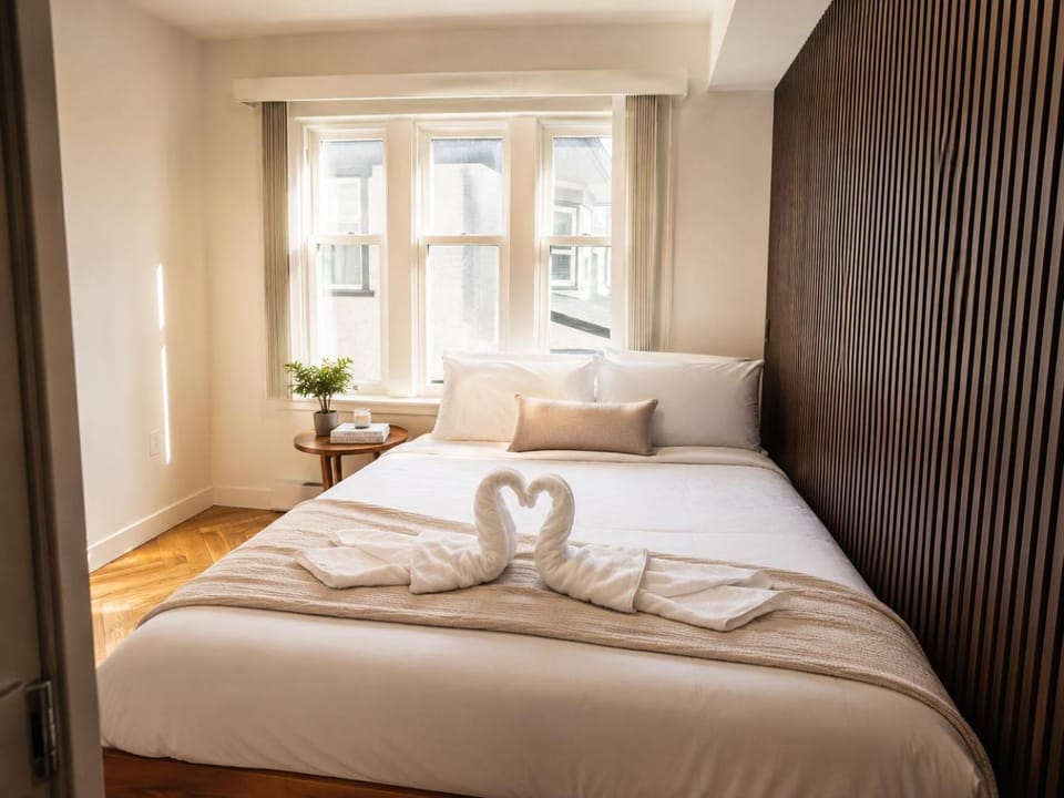 Downtown Vancouver 2BR with City Comfort Apartment in Vancouver
