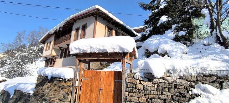 Chepelare Holiday Guest House Bed and Breakfast in Plovdiv Province