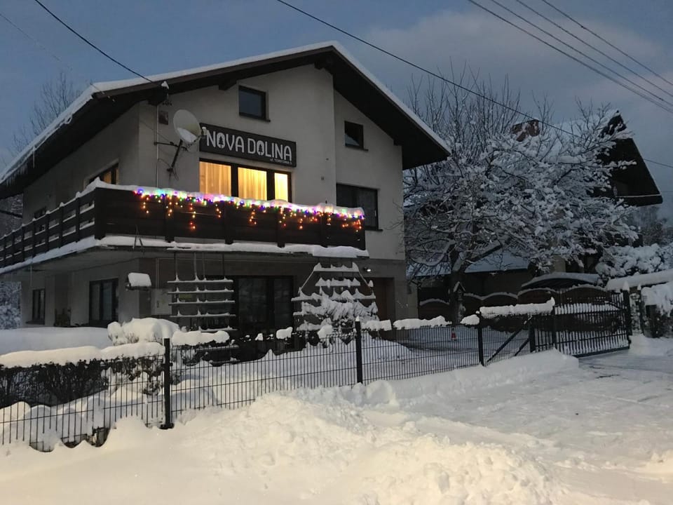 Property building, Winter