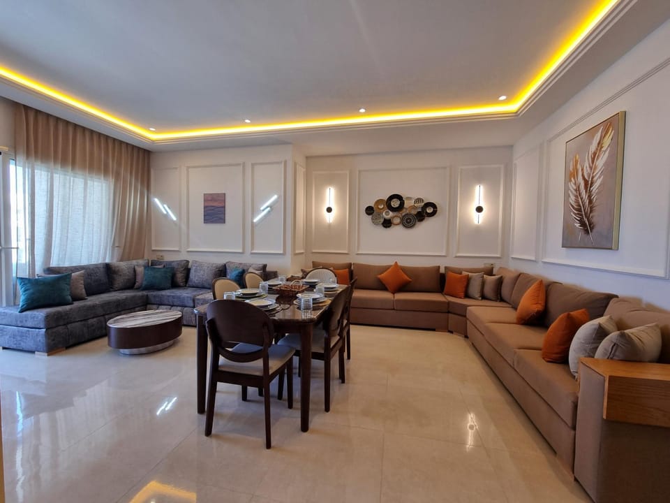 Living room, Seating area