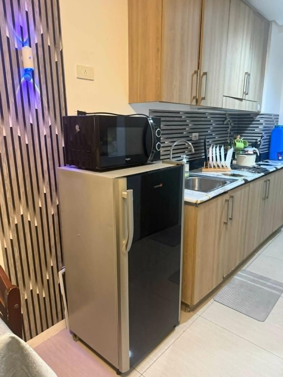 Kitchen or kitchenette, kitchen