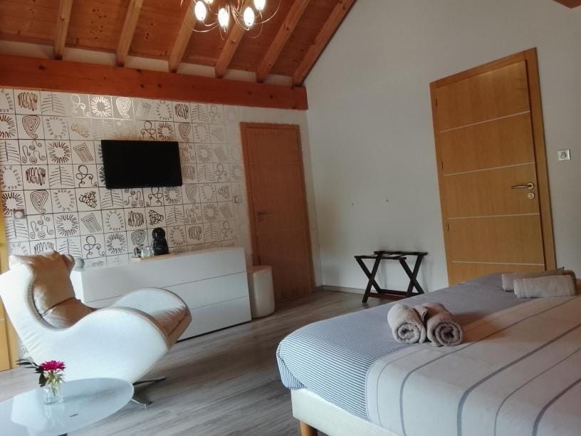 TV and multimedia, Living room, Bedroom