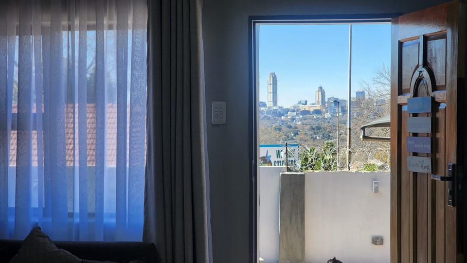 Blairgowrie Skyline Nature lodge in Sandton