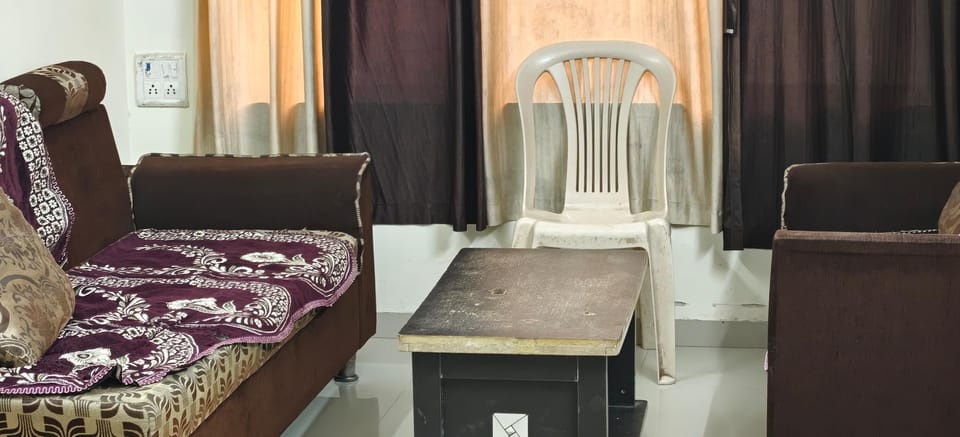 Golden Spot Apartment in Gujarat