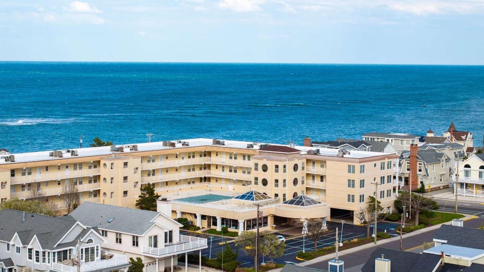 Property building, Neighbourhood, Bird's eye view, Location