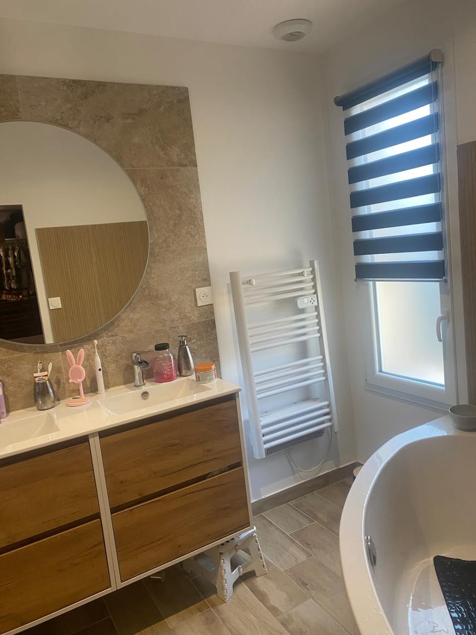 Bathroom, Bath