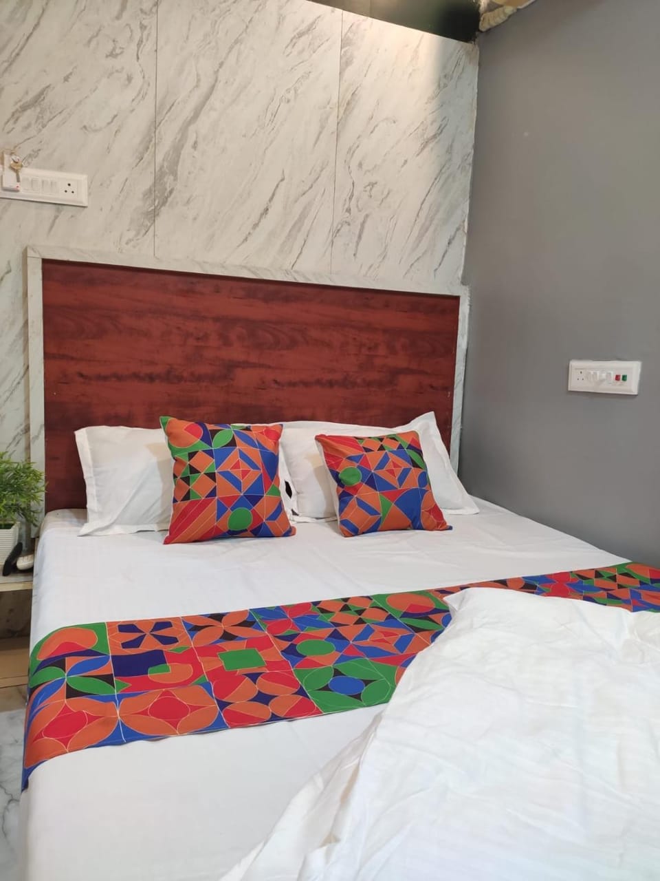 Hotel SR Imperial Hotel in Kolkata