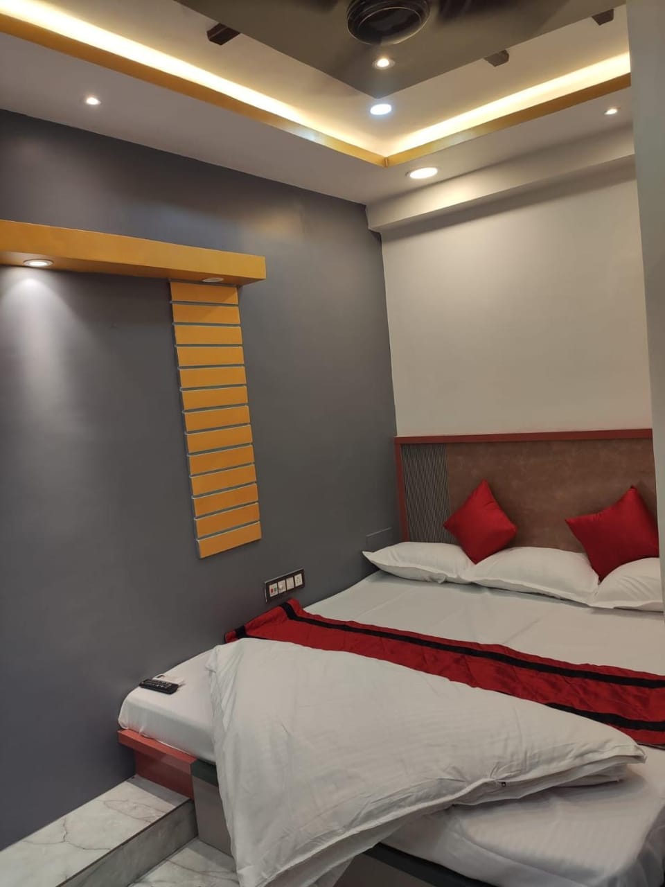 Hotel SR Imperial Hotel in Kolkata