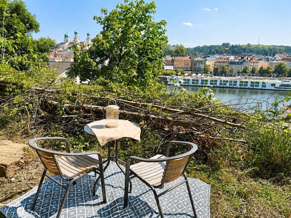 View (from property/room), Balcony/Terrace, City view