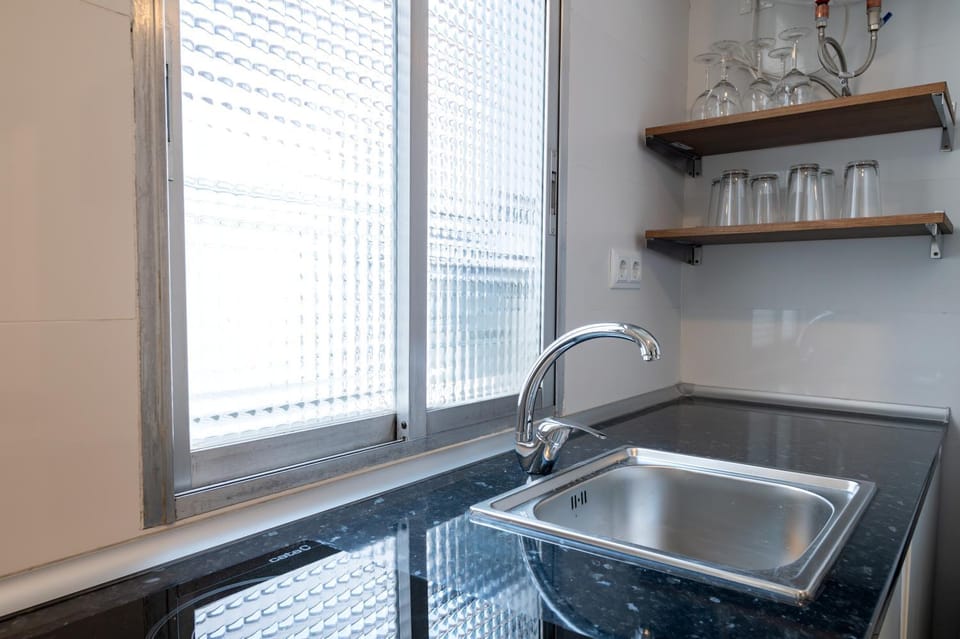 CRR4 Malasaña Chamberi 3 small bedroom Apartment in Centro