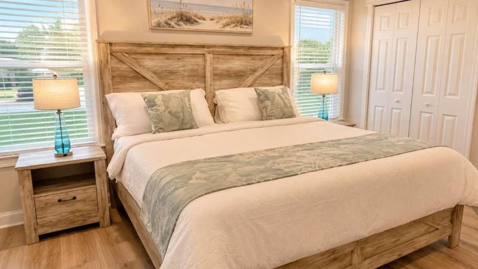 Bed, Bedroom