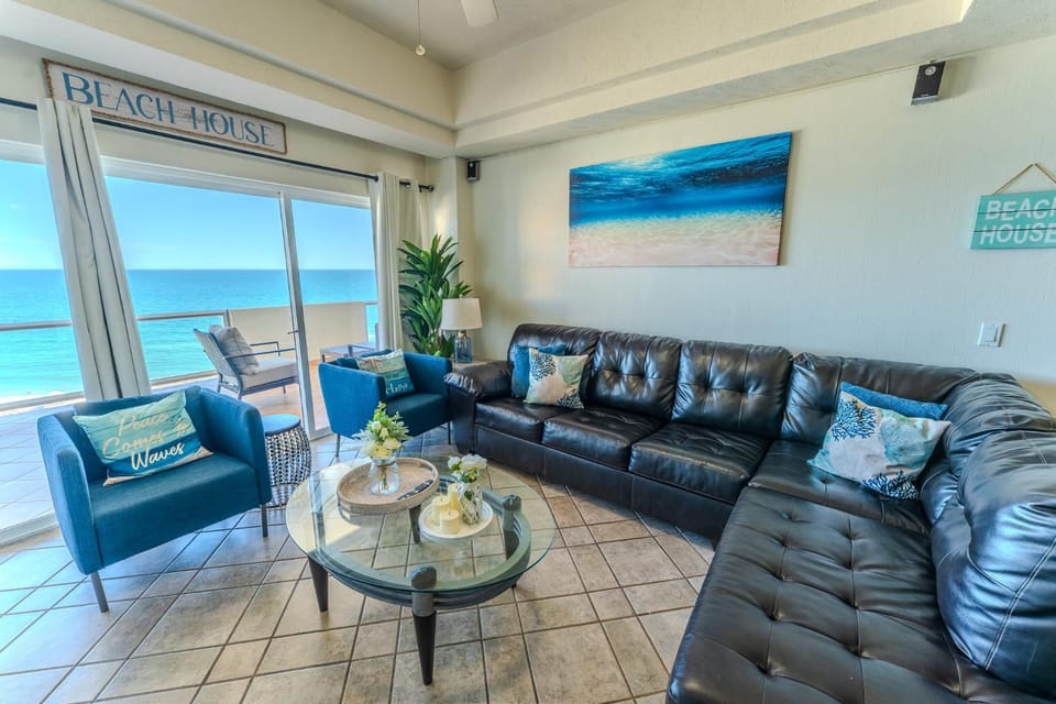 Living room, Seating area, Sea view