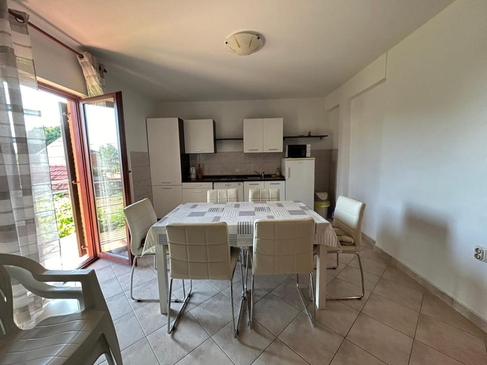 Apartment Put Vidaka Apartment in Šibenik-Knin County, Croatia