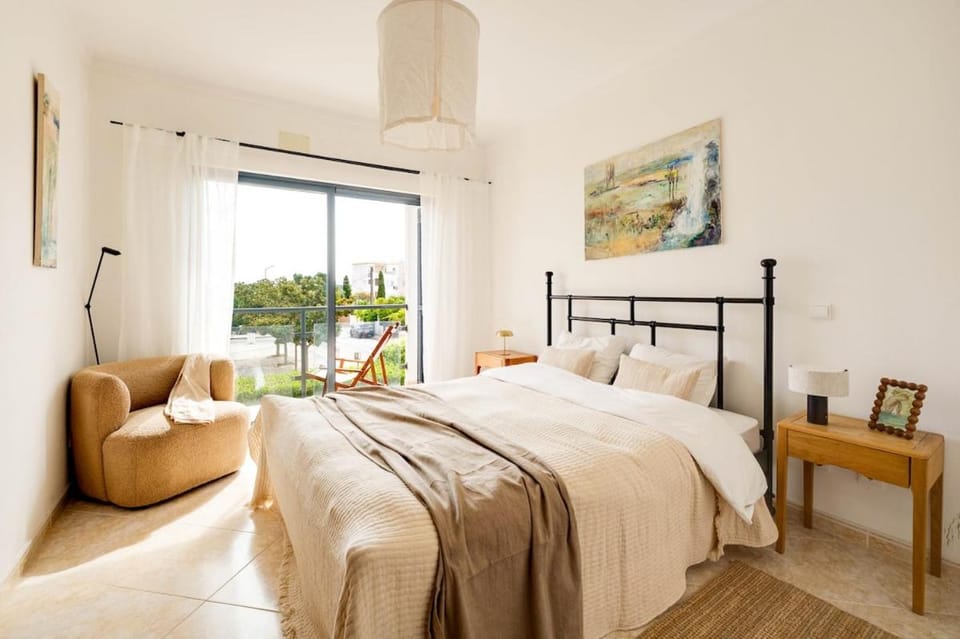 Alvor Oasis with Pool & Balconies Near Town & Beach Apartment in Alvor