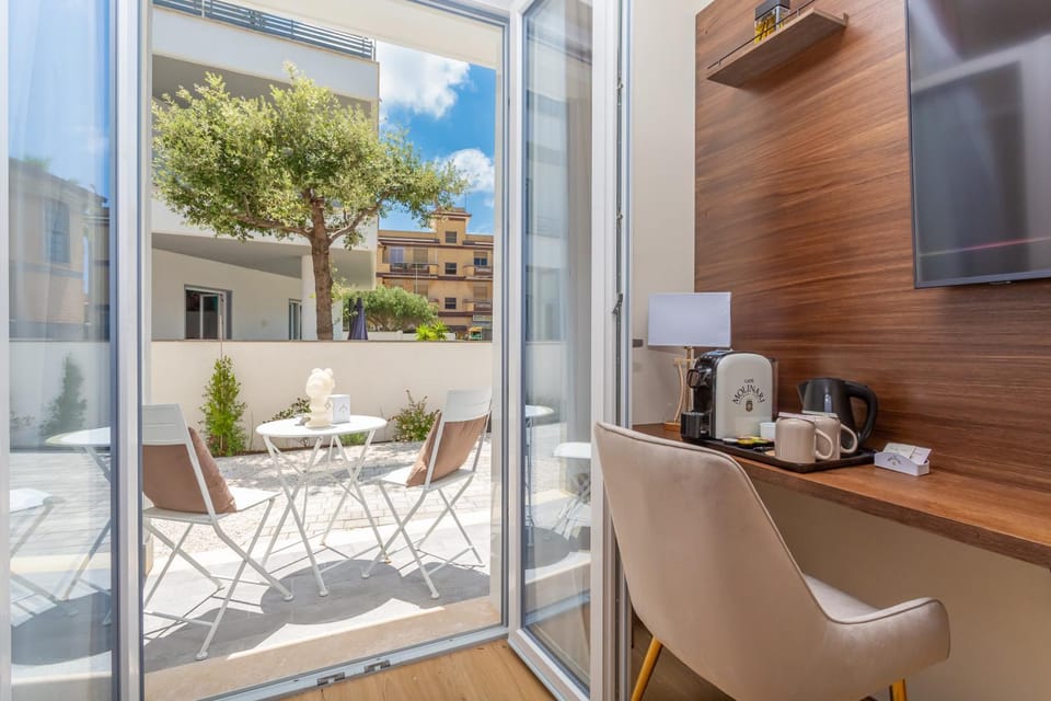 Patio, Coffee/tea facilities, View (from property/room)