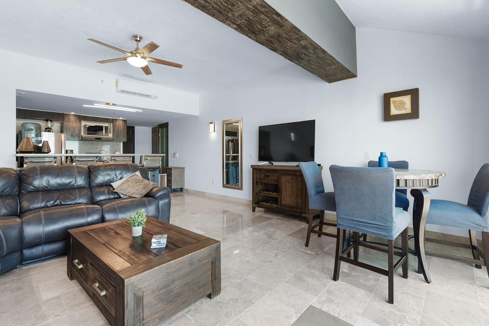 Vista La Jolla 2 Bedroom 408 Apartment in San Jose del Cabo