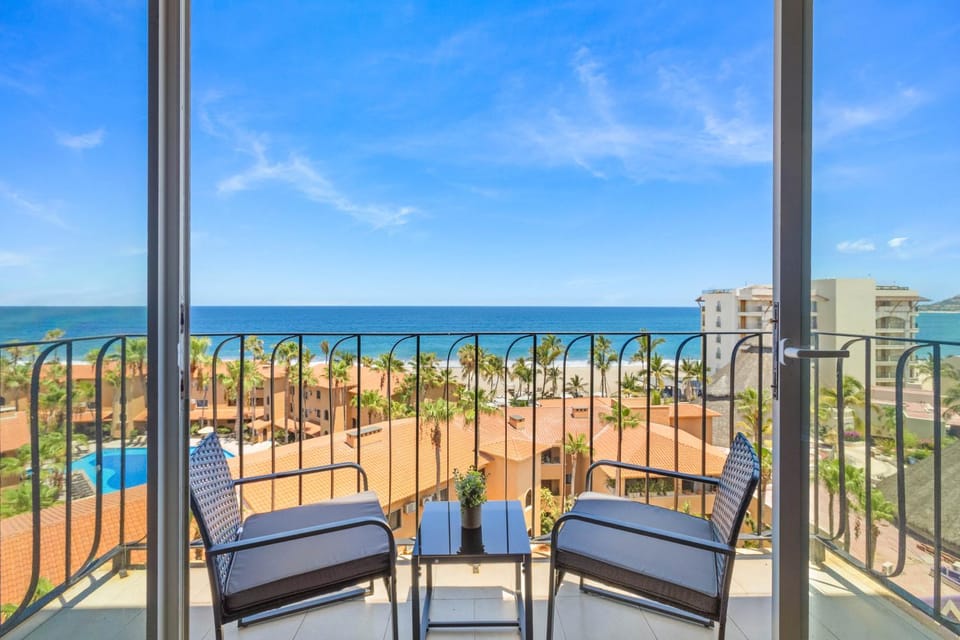 Vista La Jolla 2 Bedroom 408 Apartment in San Jose del Cabo