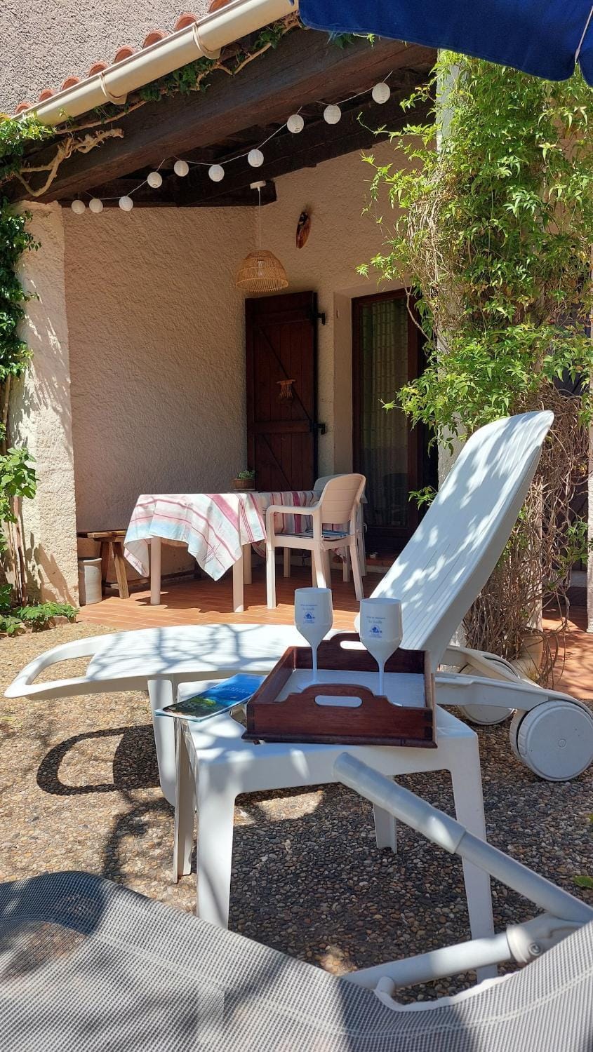 2-star rated air-conditioned house with garden House in La Londe-les-Maures