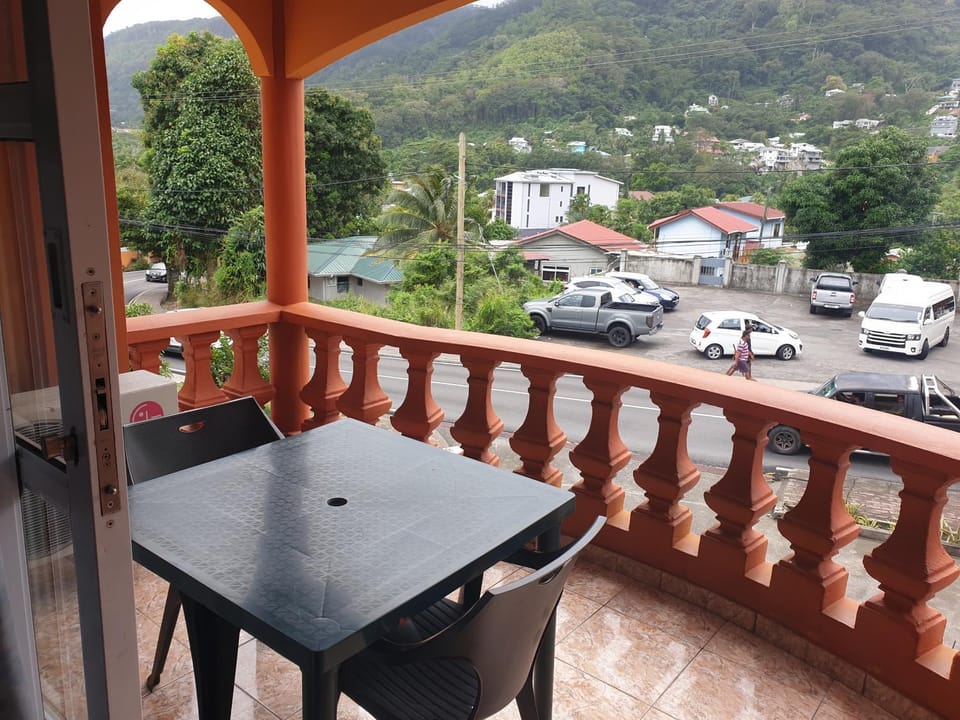 Neighbourhood, View (from property/room), Balcony/Terrace, Street view
