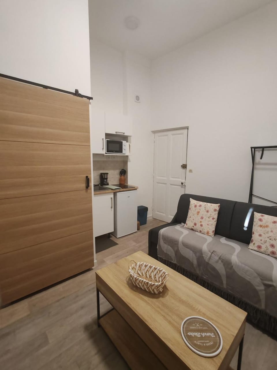 Appartement cosy centre de Beaucaire Cocon 5 Apartment in Tarascon