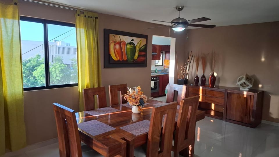 Home 365 Mérida Amplio y confortable departamento 3 recámaras 4 camas wifi Apartment in Merida