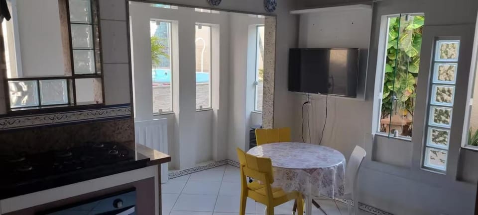 Kitchen or kitchenette, Communal kitchen