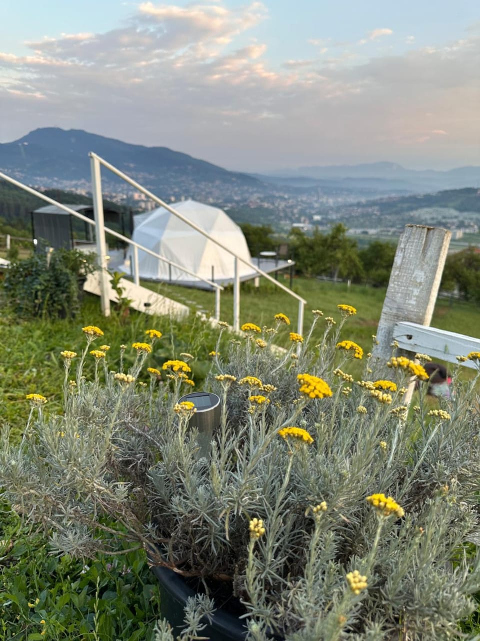 Džipsi glamping resort House in Sarajevo