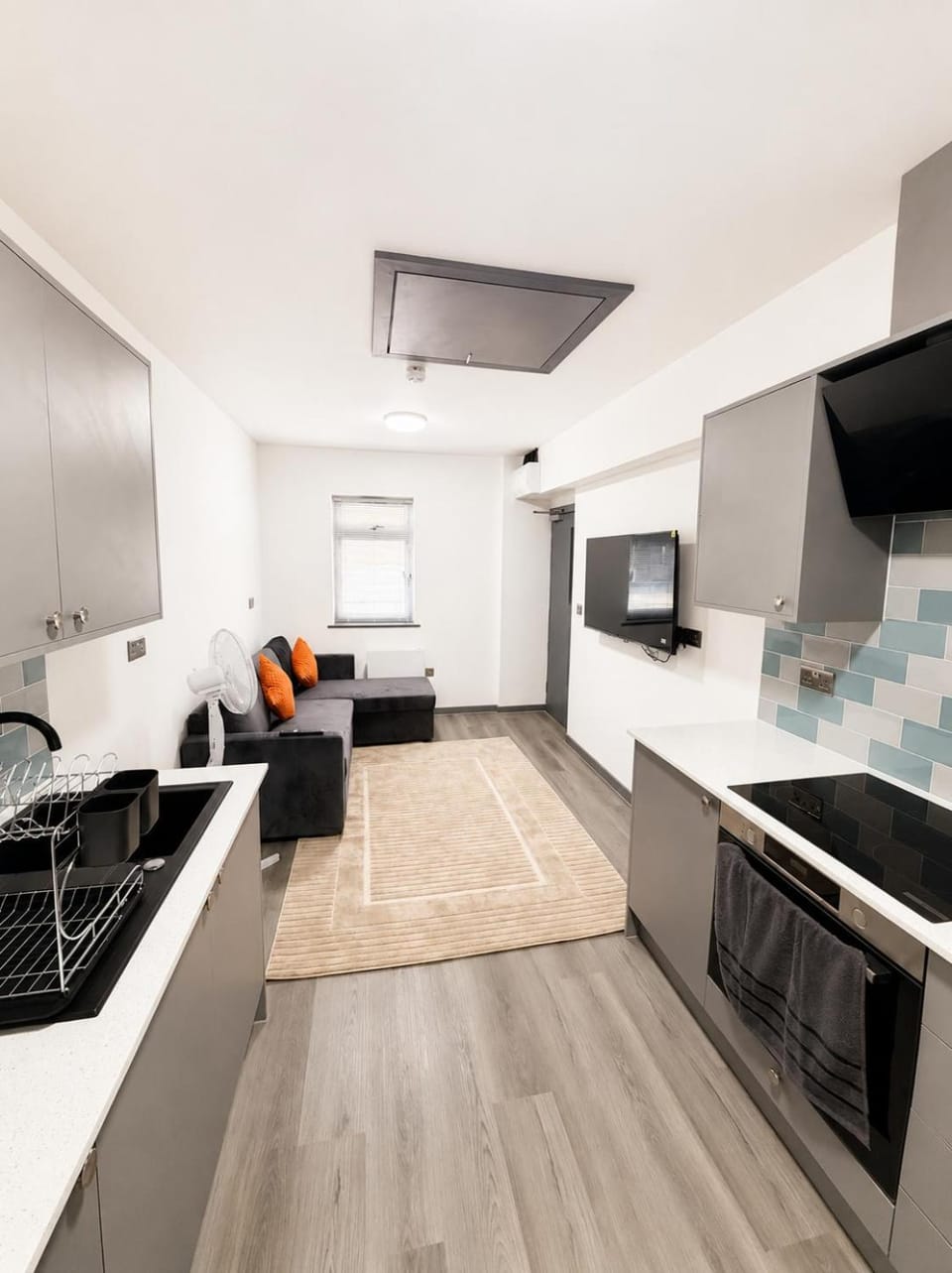 Kitchen or kitchenette, Living room, Seating area