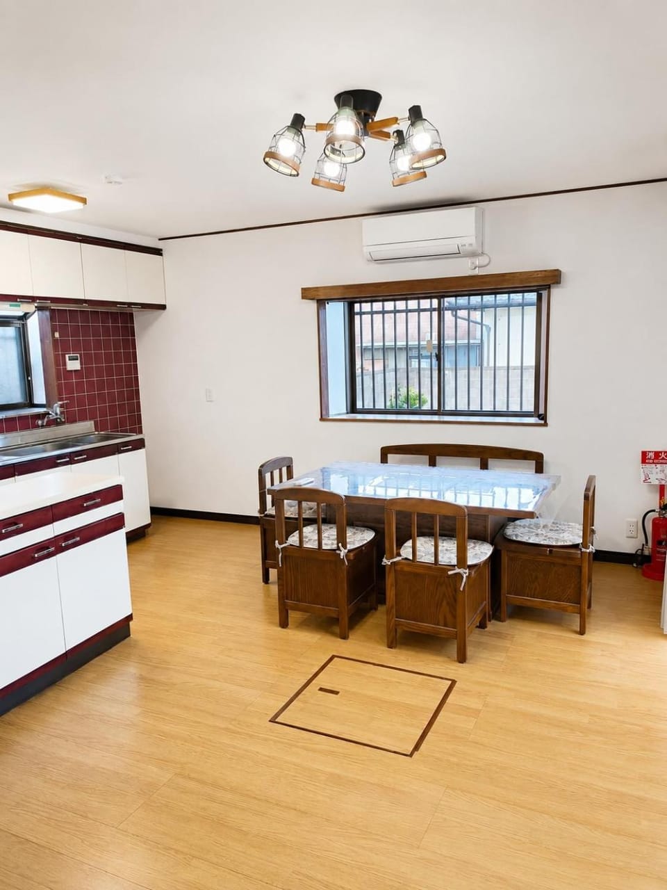ゲストハウスなかみなみ Guest House Nakaminami Entire House for 8 guest near Hitachi Seaside Park and Nakaminato Fish Market with 4 Parking Apartment in Japan
