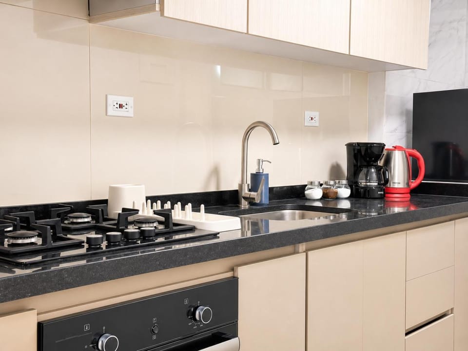 Coffee/tea facilities, Kitchen or kitchenette