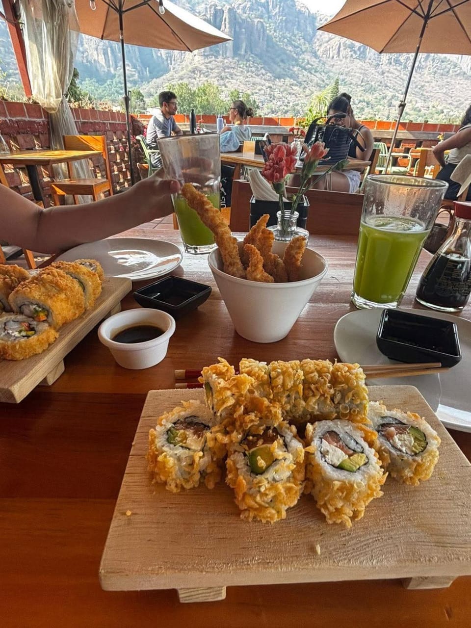 Restaurant/places to eat, Natural landscape, Food and drinks, Food, Mountain view, Breakfast, Dinner